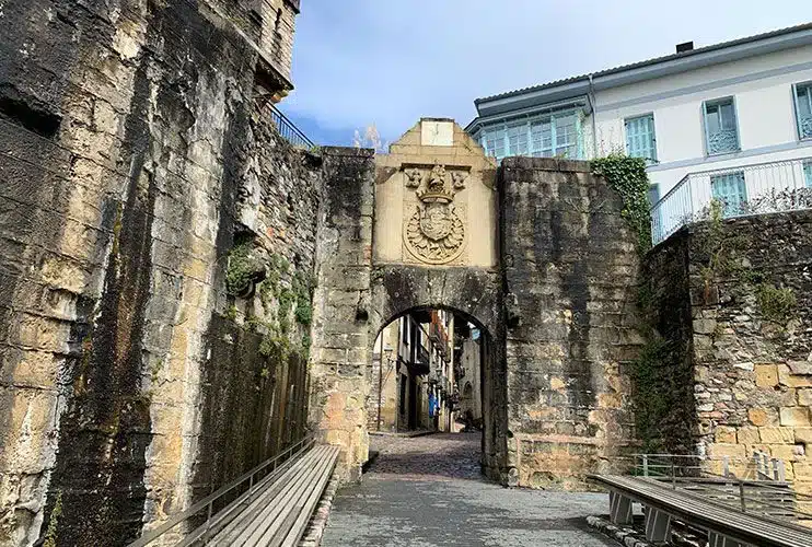 Puerta de Santa María Hondarribia