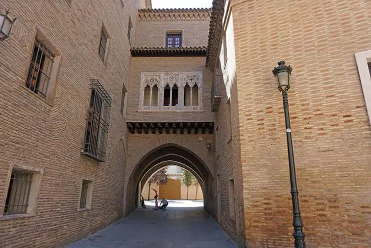 Arco del Deán Zaragoza