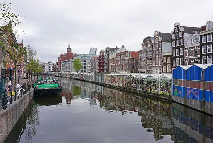 Crucero or los canales de Ámsterdam
