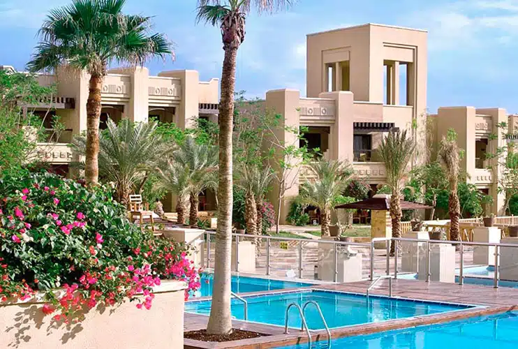 resorts mar muerto Holiday Inn resort Dead Sea