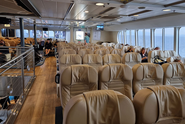 Interior ferry Grecia