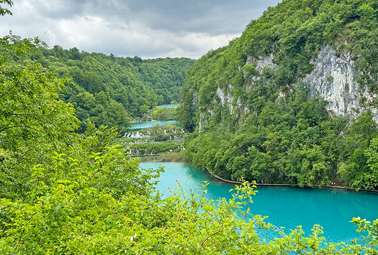 Cómo visitar los lagos de Plitvice