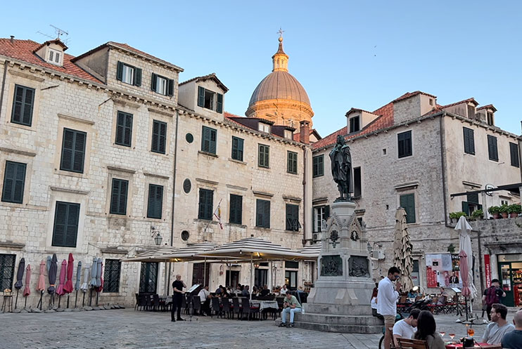 Qué ver en Dubrovnik: Plaza Gundulic