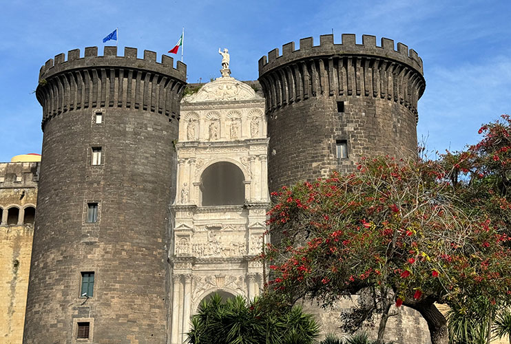 Castillo nuevo de Nápoles