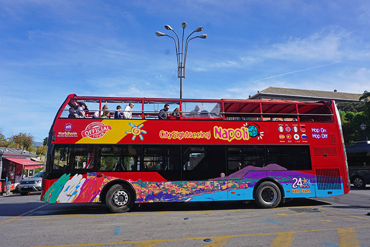 Autobús turístico de Nápoles