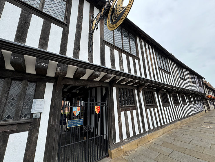 Shakespeare schoolroom & Guildhall