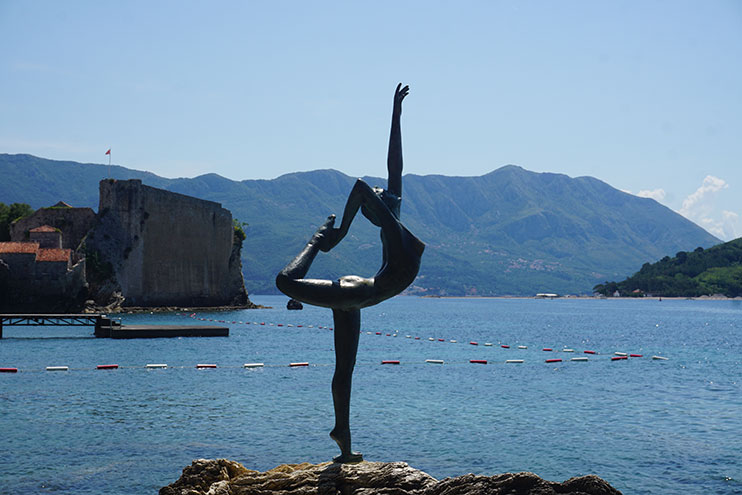 Bailarina de Budva