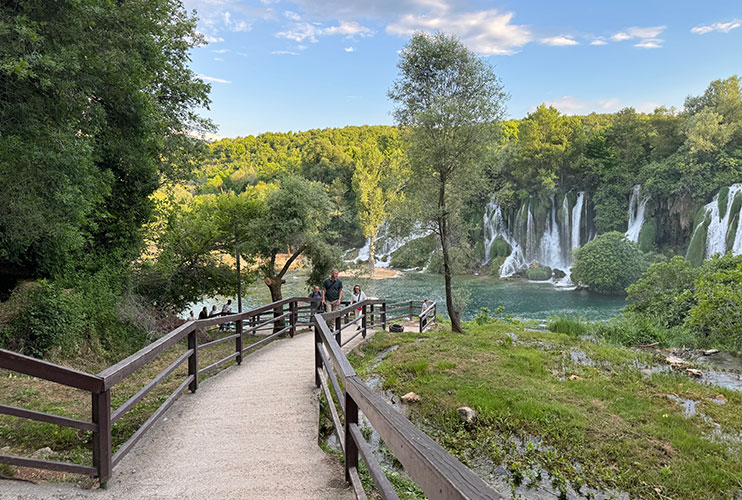 Cómo visitar las cascadas de Kravice