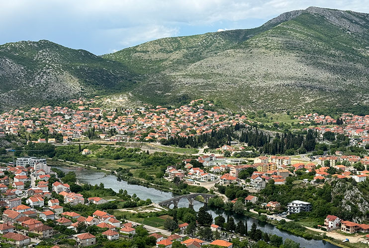 Vistas desde el Monasterio de Gracanica Trebinje