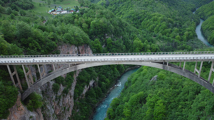 Puente del Tara