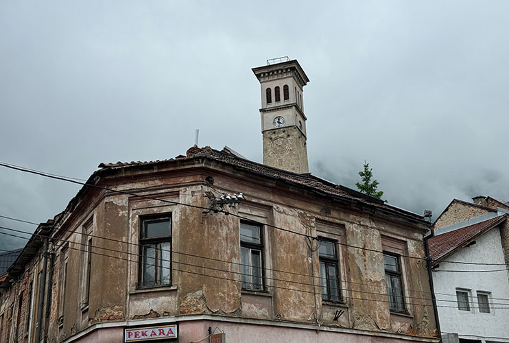 Torre del reloj Travnik