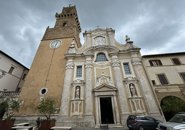 Catedral de los Santos Pedro y Pablo Pitigliano