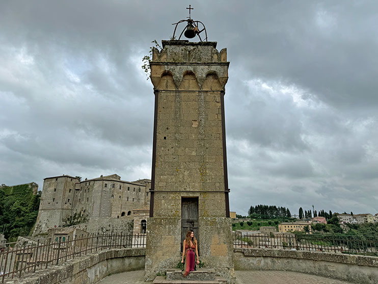 Torre del reloj Sorano