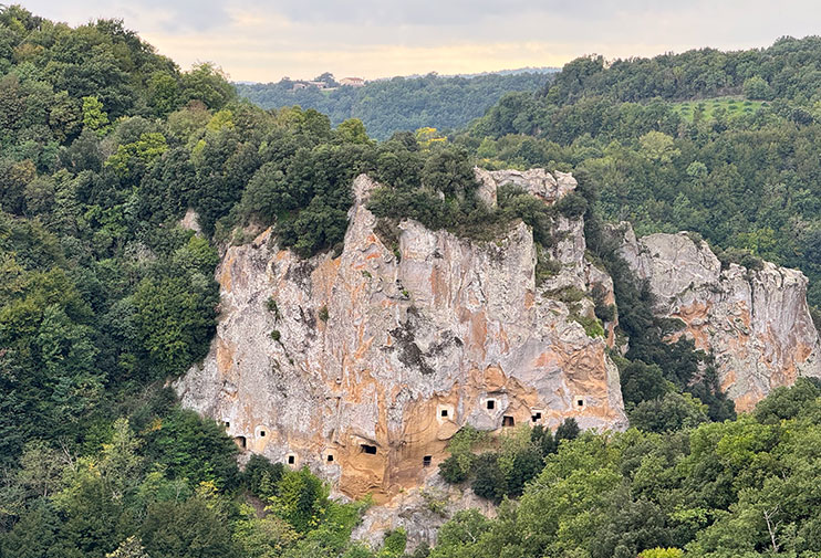 Parque Arqueológico Città del Tufo