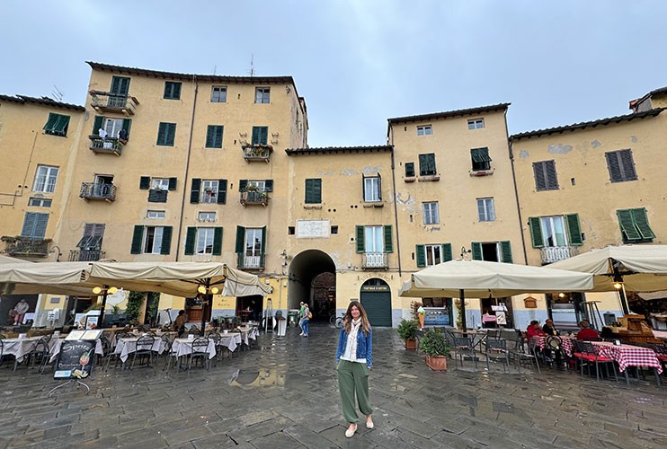 Piazza del anfiteatro de Lucca