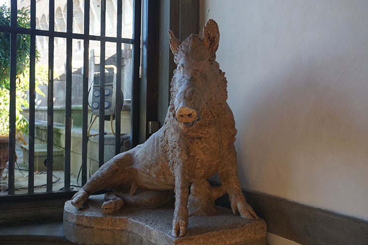 Il porcellino original, la copia es la famosa escultura de bronce del mercato nuovo