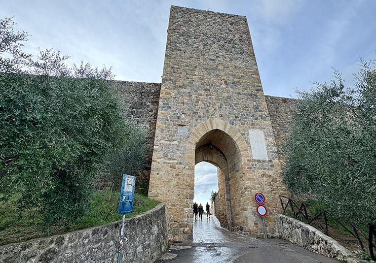 Puerta Romea Monteriggioni