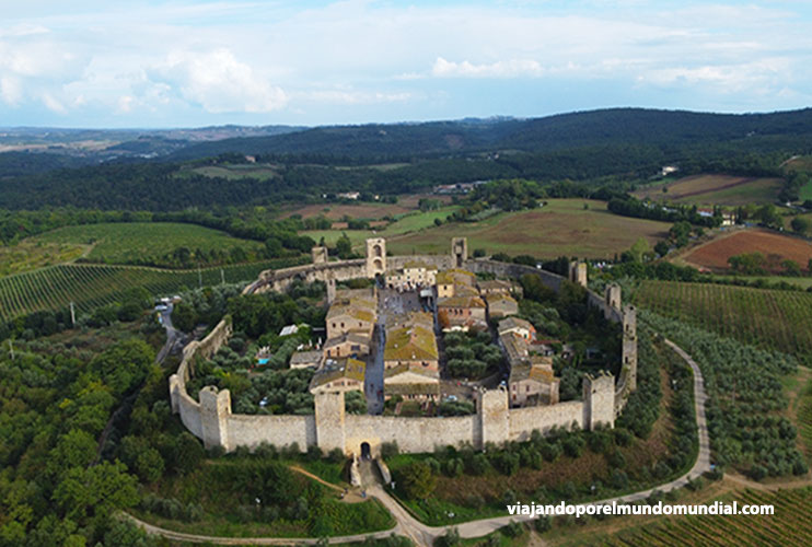 Pueblos más bonitos de la Toscana: Monteriggioni