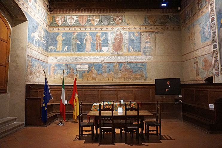 Sala Dante Palazzo comunale san gimignano