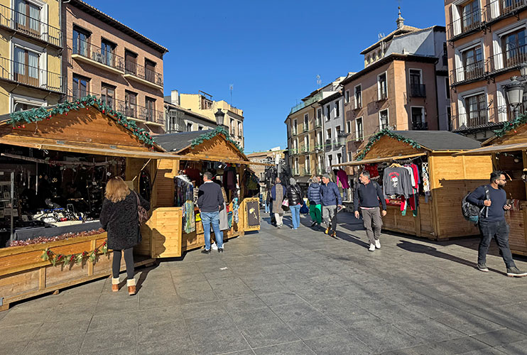 Mercado navideño de Toledo en la plaza Zocodover